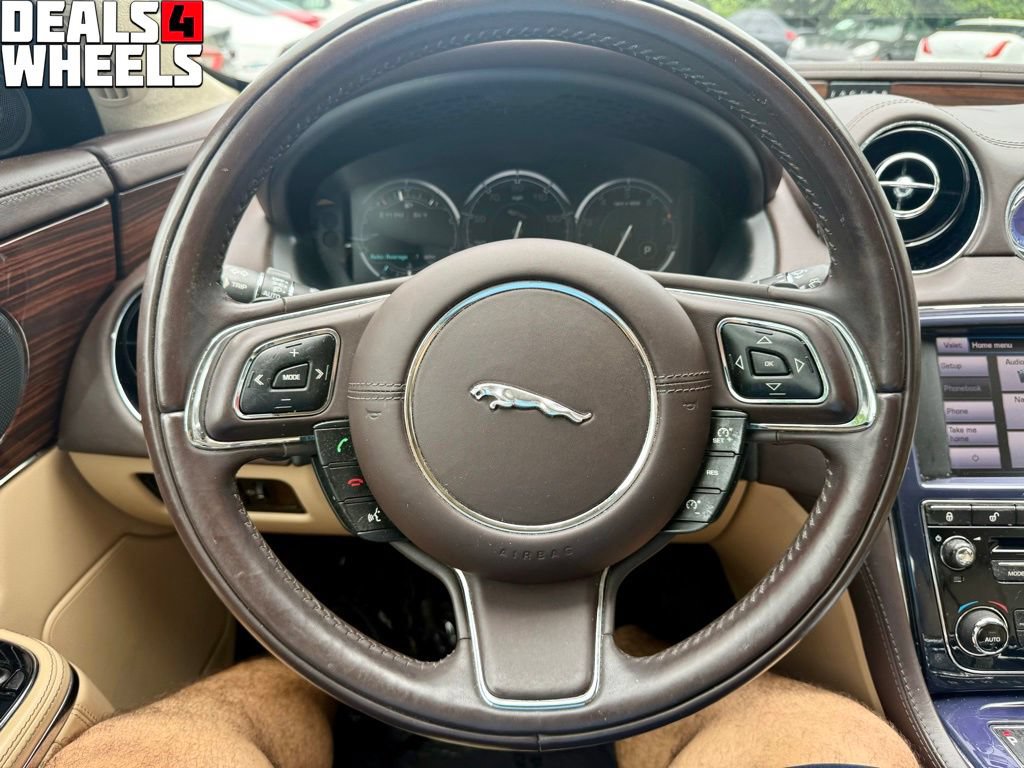Used 2013 Jaguar XJ L Portfolio AWD/4WD image 25