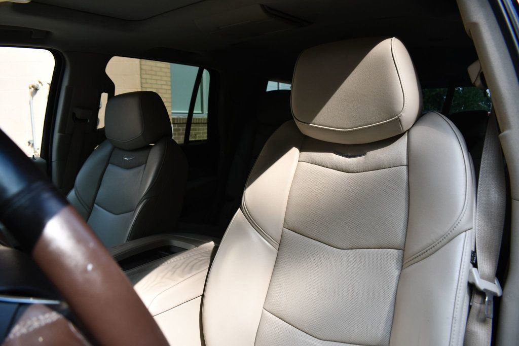 Used 2016 Cadillac Escalade Premium image 16