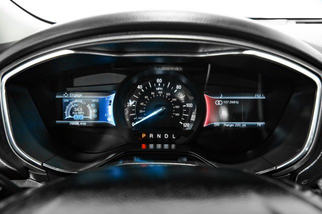 Used 2020 Ford Fusion SE image 18