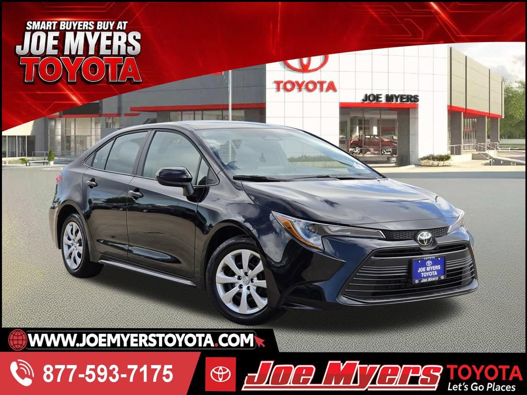Used 2026 Toyota Corolla LE FWD image 1