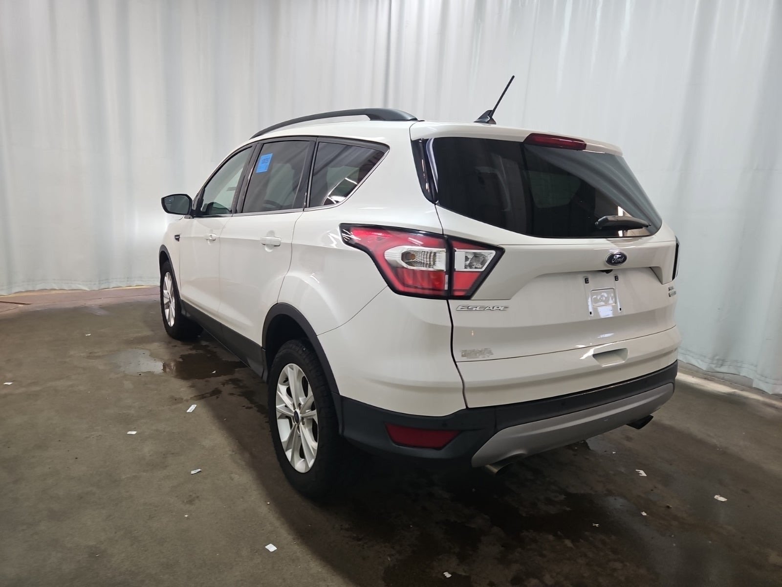 Used 2018 Ford Escape SEL AWD/4WD image 5