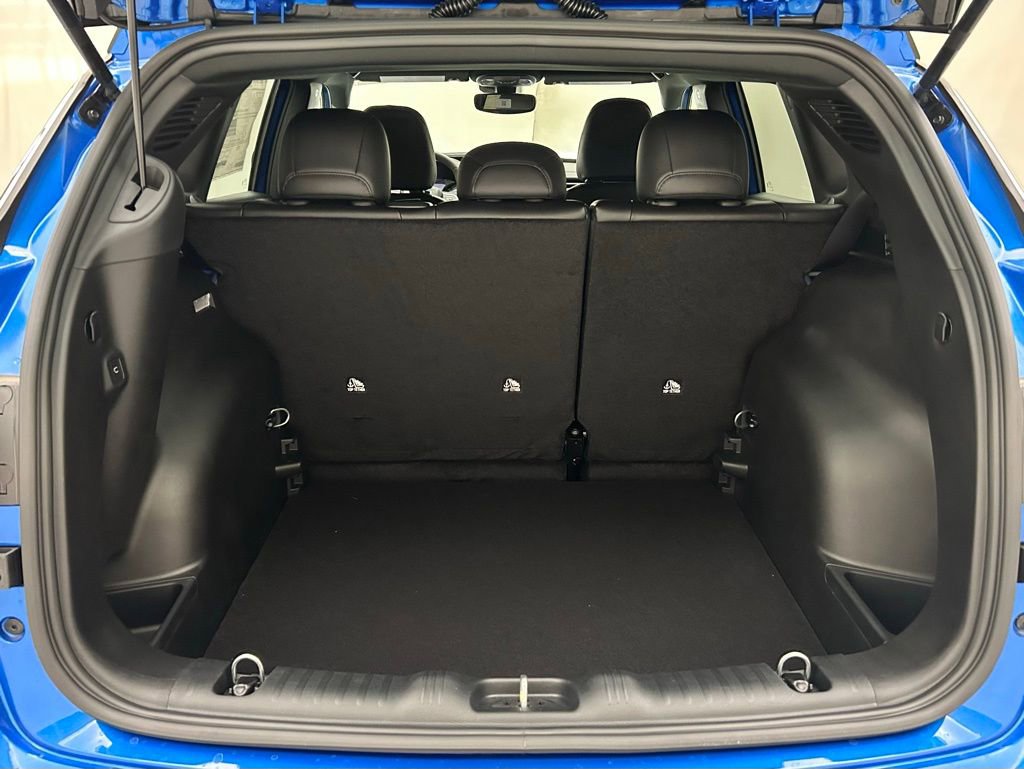 New 2026 Jeep Compass Limited image 9