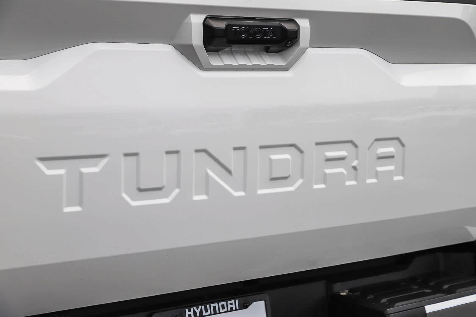 Used 2022 Toyota Tundra SR5 w/ TRD Off-Road Package AWD/4WD image 10