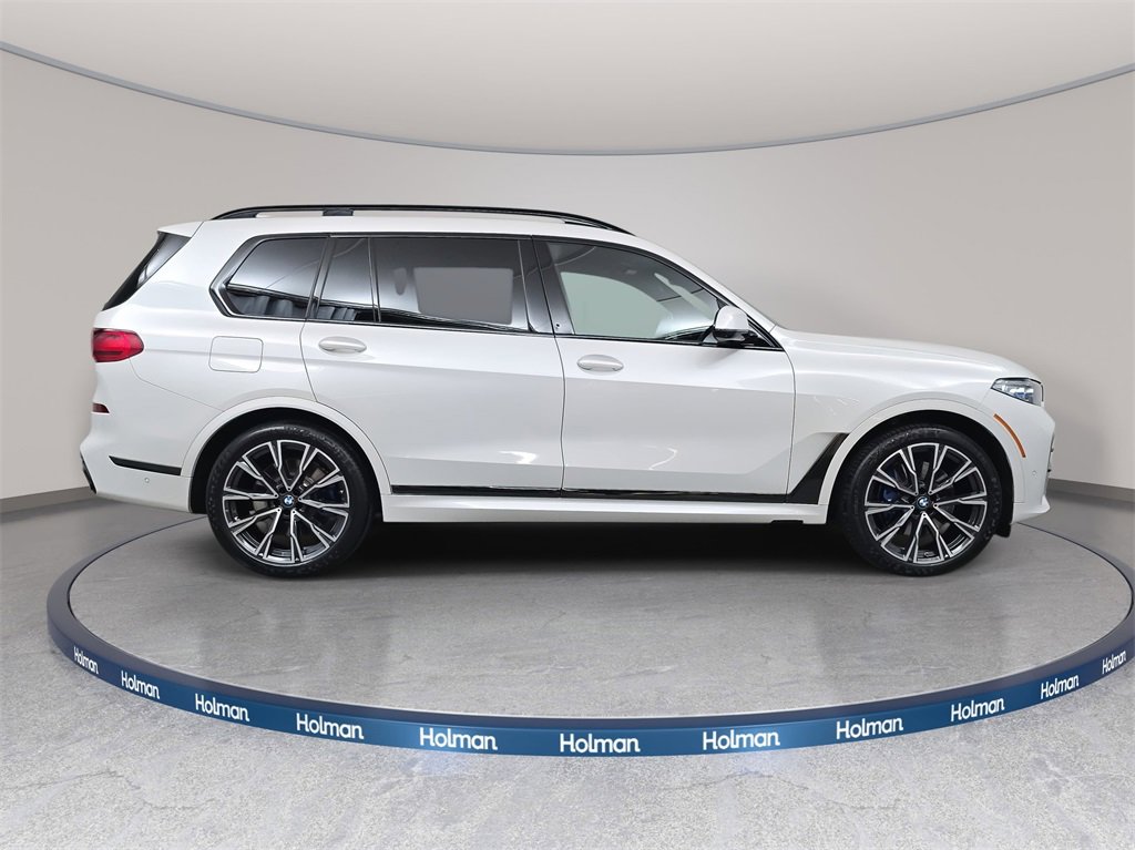 Used 2021 BMW X7 M50i w/ Executive Package image 5