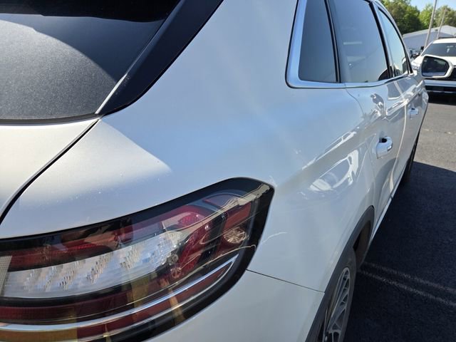 Used 2020 Lincoln Nautilus Reserve AWD/4WD image 7