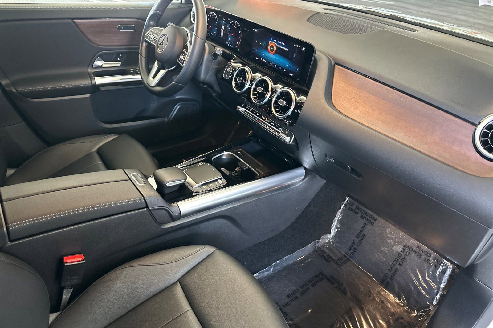 Certified 2022 Mercedes-Benz GLA 250 image 22