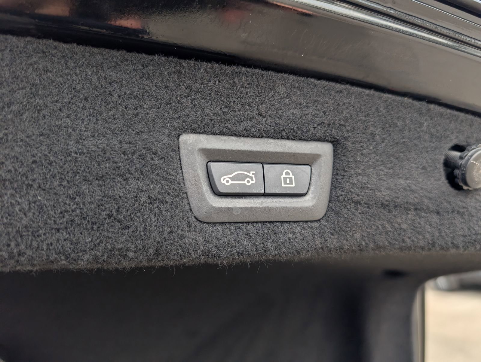 Used 2018 BMW 750i xDrive AWD/4WD image 23