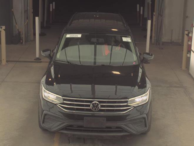 Used 2022 Volkswagen Tiguan S image 14
