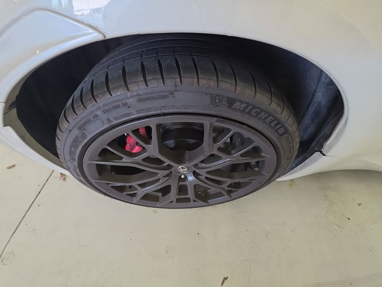 Used 2025 Toyota GR86 Premium RWD image 13