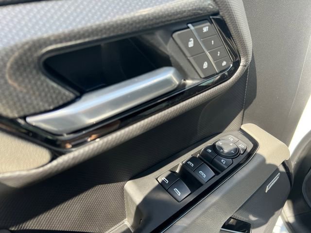 Used 2025 Chevrolet Silverado 1500 ZR2 image 11