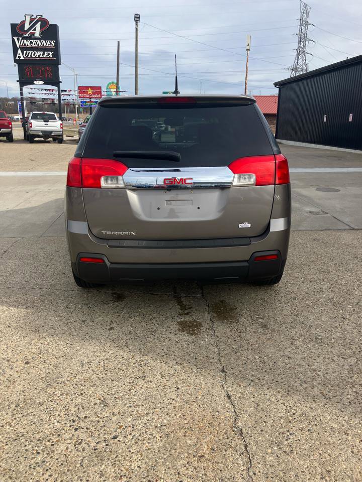 Used 2011 GMC Terrain SLE image 3