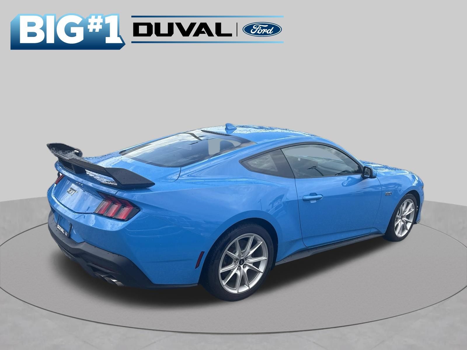 Used 2024 Ford Mustang GT RWD image 2
