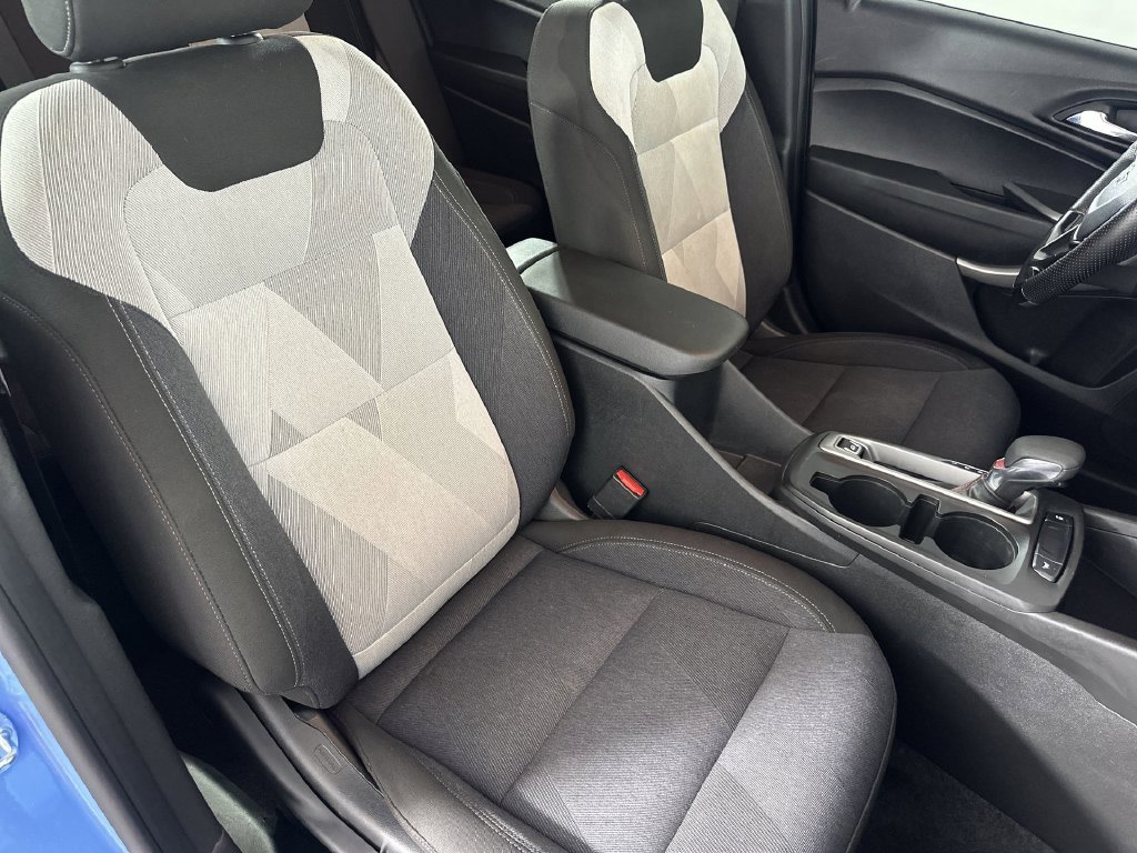 Certified 2024 Chevrolet Trax RS FWD image 27