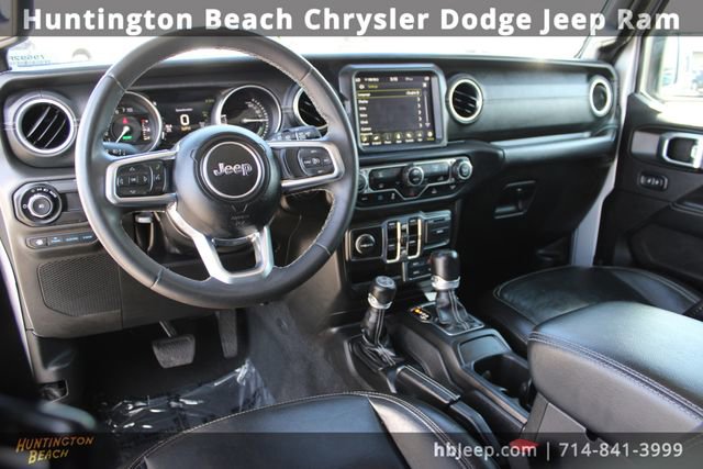 Used 2023 Jeep Wrangler Unlimited Sahara image 14