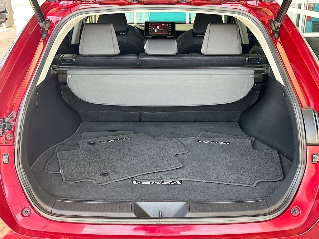 Used 2021 Toyota Venza LE w/ Carpet Mat Package (TMS) AWD/4WD image 27