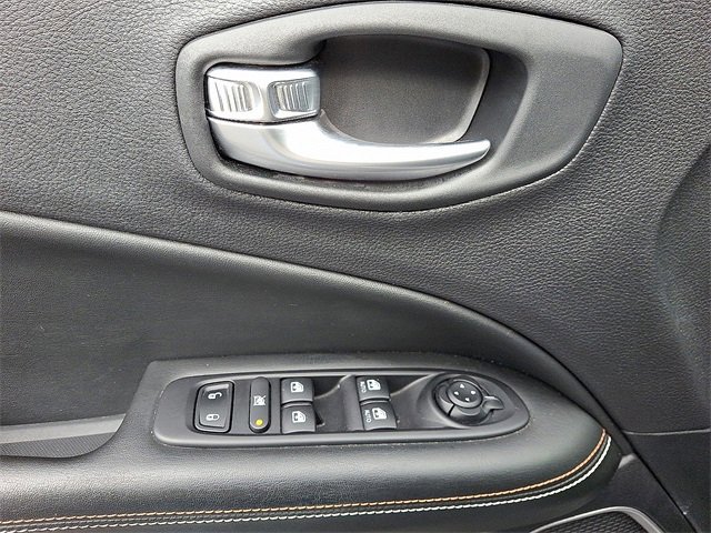 Used 2021 Jeep Compass Latitude w/ Driver Assistance Group image 14