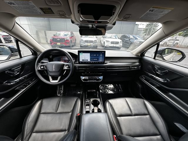 Certified 2024 Lincoln Corsair AWD w/ Equipment Group 101A image 3