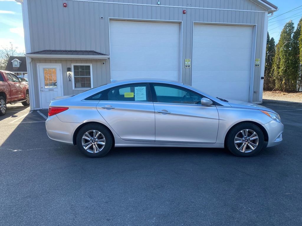 Used 2013 Hyundai Sonata GLS w/ Popular Equipment Pkg FWD image 4