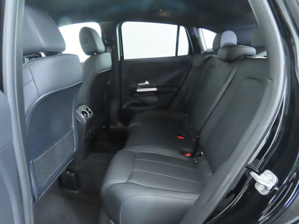 Certified 2025 Mercedes-Benz GLA 250 image 21