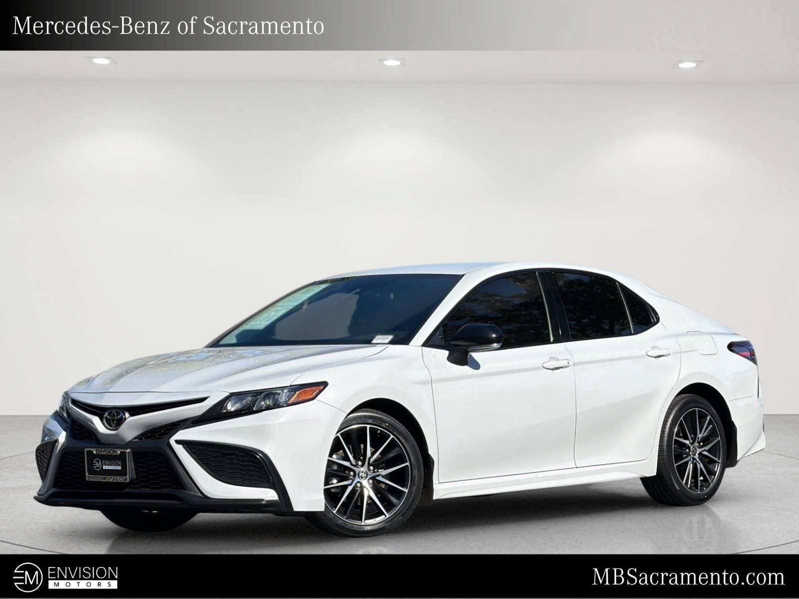 Used 2023 Toyota Camry SE