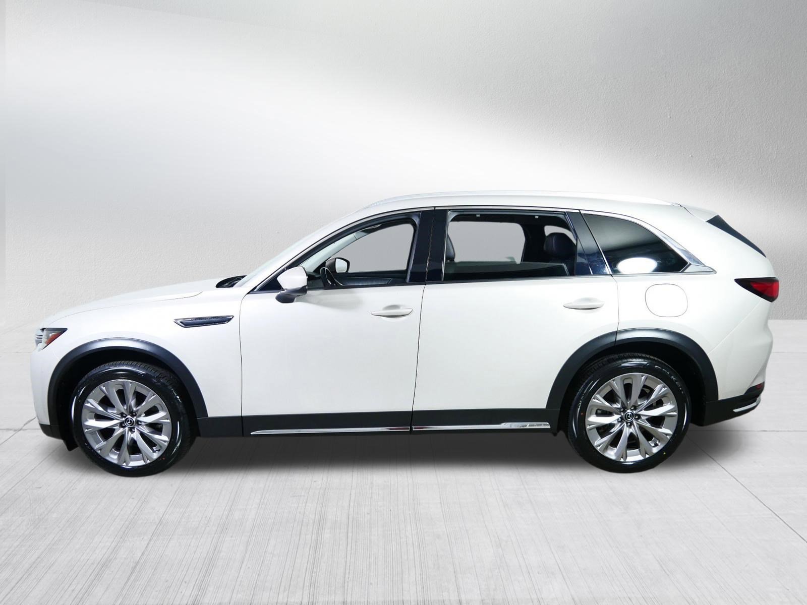 Used 2024 MAZDA CX-90 3.3 Turbo w/ Premium Package AWD/4WD image 4