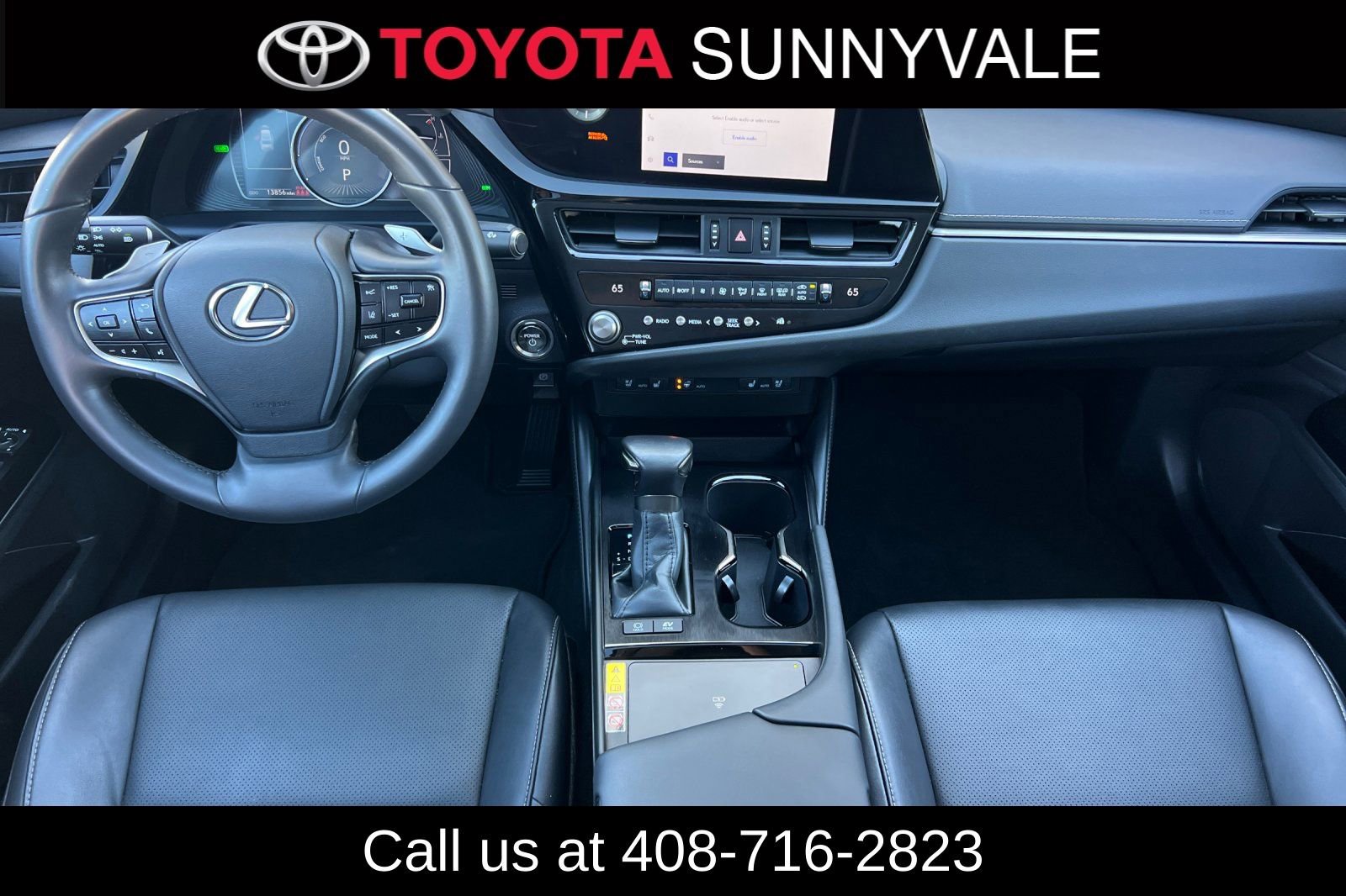 Used 2025 Lexus ES 300h w/ Premium Package image 4