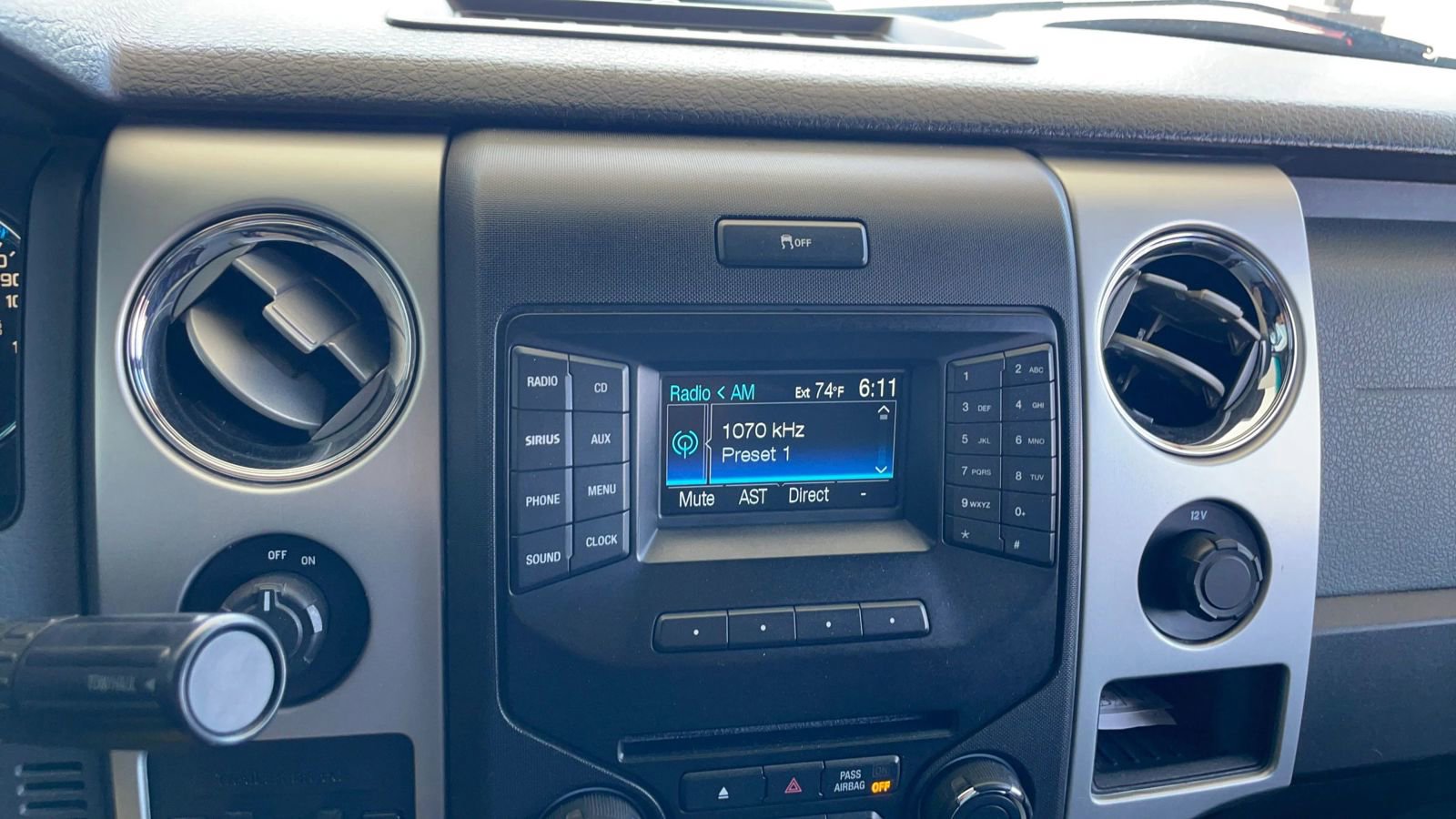 Used 2013 Ford F150 XLT w/ XLT Chrome Pkg RWD image 11