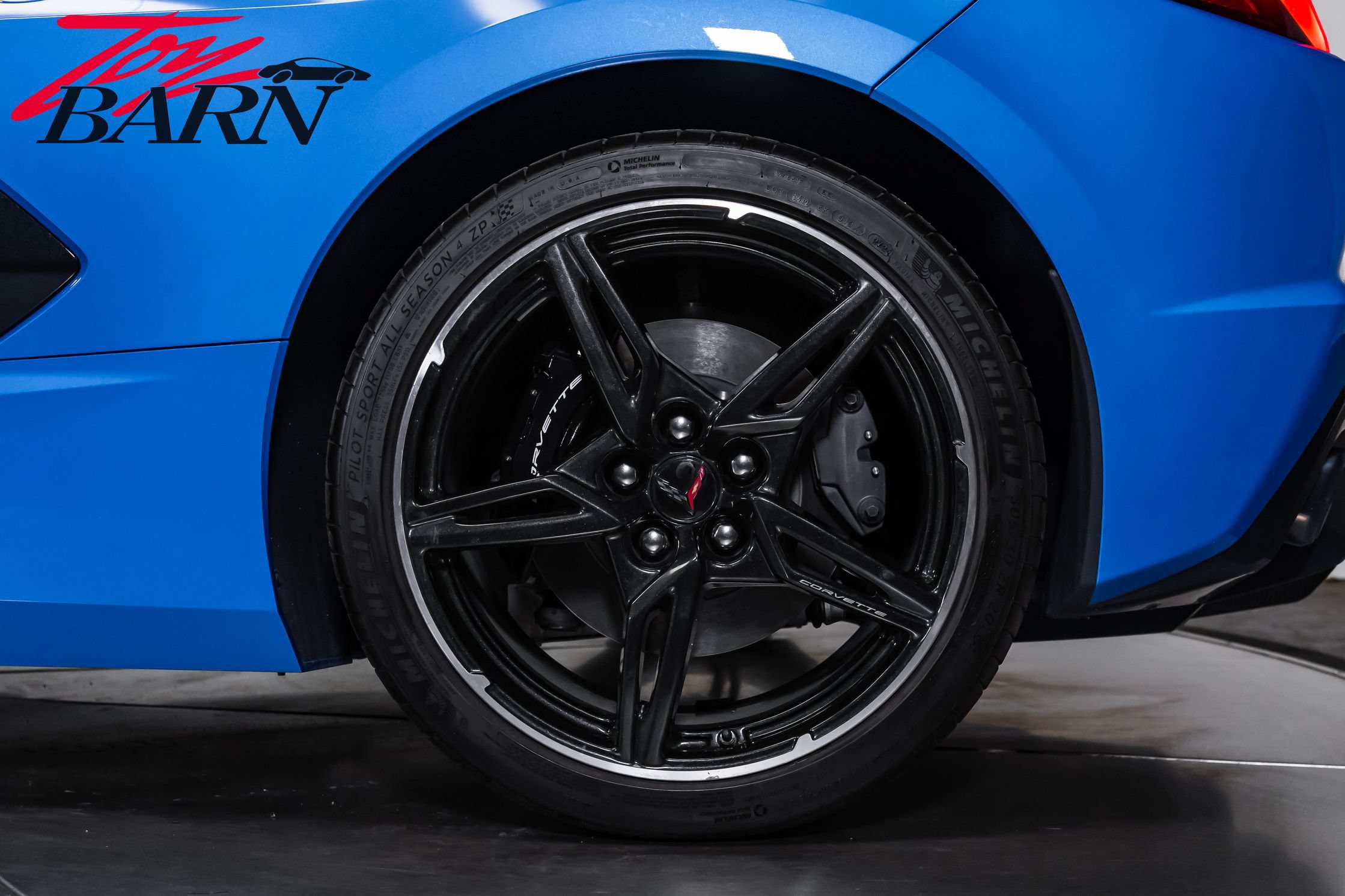 Used 2024 Chevrolet Corvette Stingray Preferred Cpe w/ Battery Protection Package RWD image 25