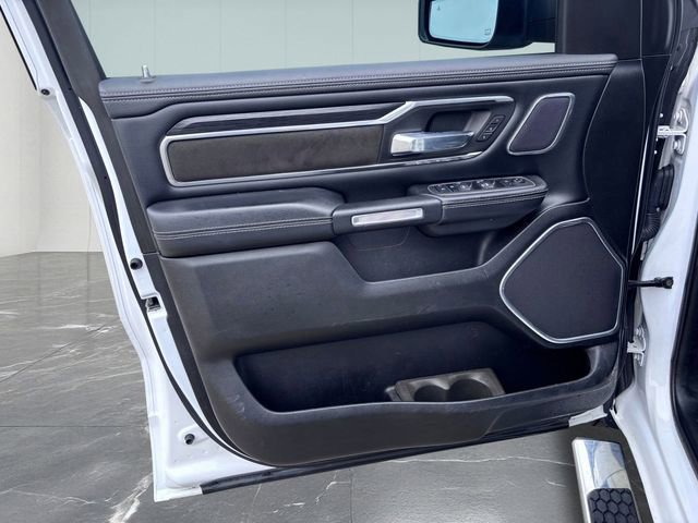 Used 2023 RAM 1500 Laramie AWD/4WD image 13