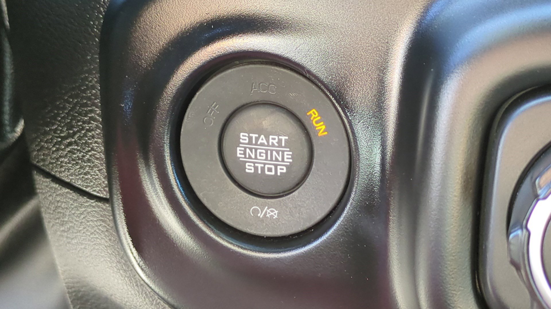 Used 2023 Jeep Wrangler Unlimited Sahara image 21