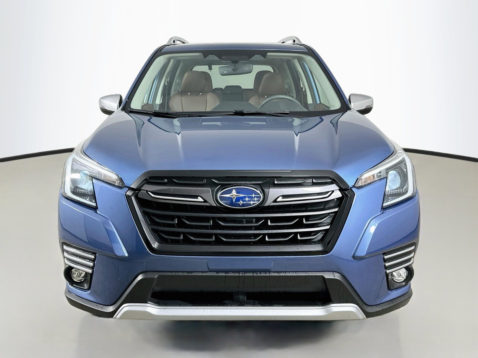 Used 2024 Subaru Forester Touring AWD/4WD image 2