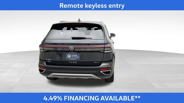 Certified 2025 Volkswagen Taos SEL image 3
