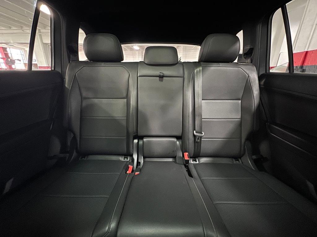 Used 2020 Volkswagen Tiguan SE R-Line w/ 3rd Row Seat Package image 16
