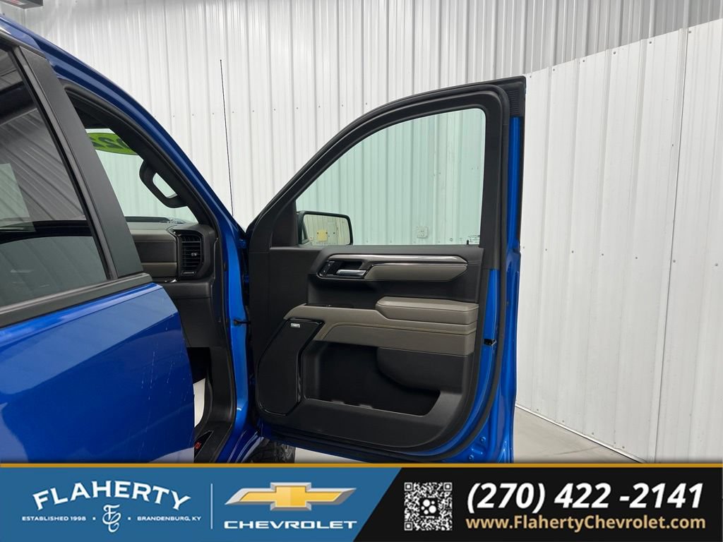 Used 2022 Chevrolet Silverado 1500 ZR2 w/ Technology Package AWD/4WD image 14