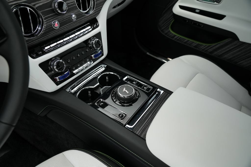 Used 2024 Rolls-Royce Spectre w/ Spectre Launch Package AWD/4WD image 26