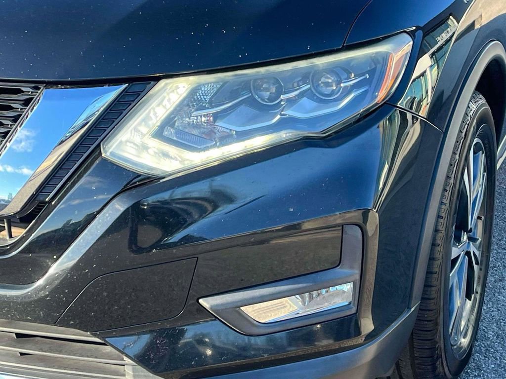 Used 2017 Nissan Rogue SL w/ SL Premium Package image 34