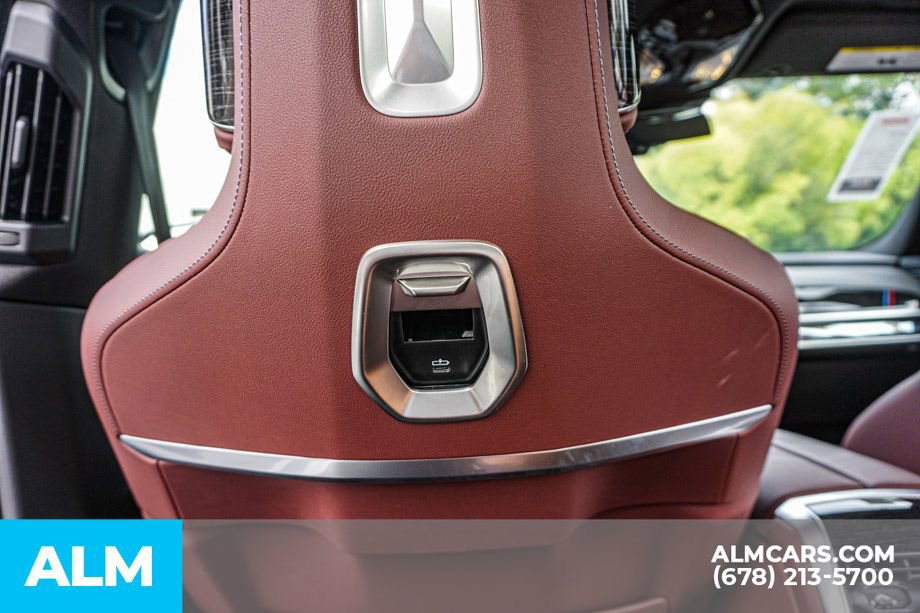 Used 2025 BMW i7 eDrive50 w/ M Sport Package image 33