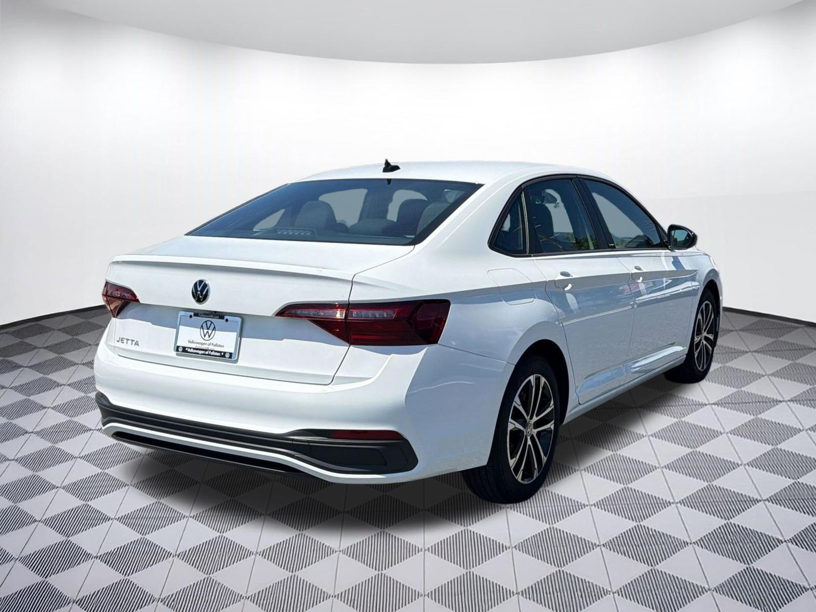 Certified 2024 Volkswagen Jetta Sport FWD image 9