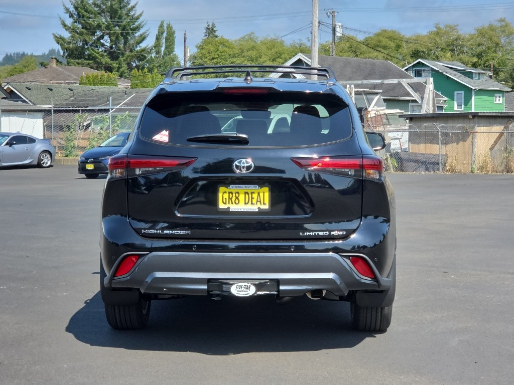 New 2026 Toyota Highlander Limited AWD/4WD image 8
