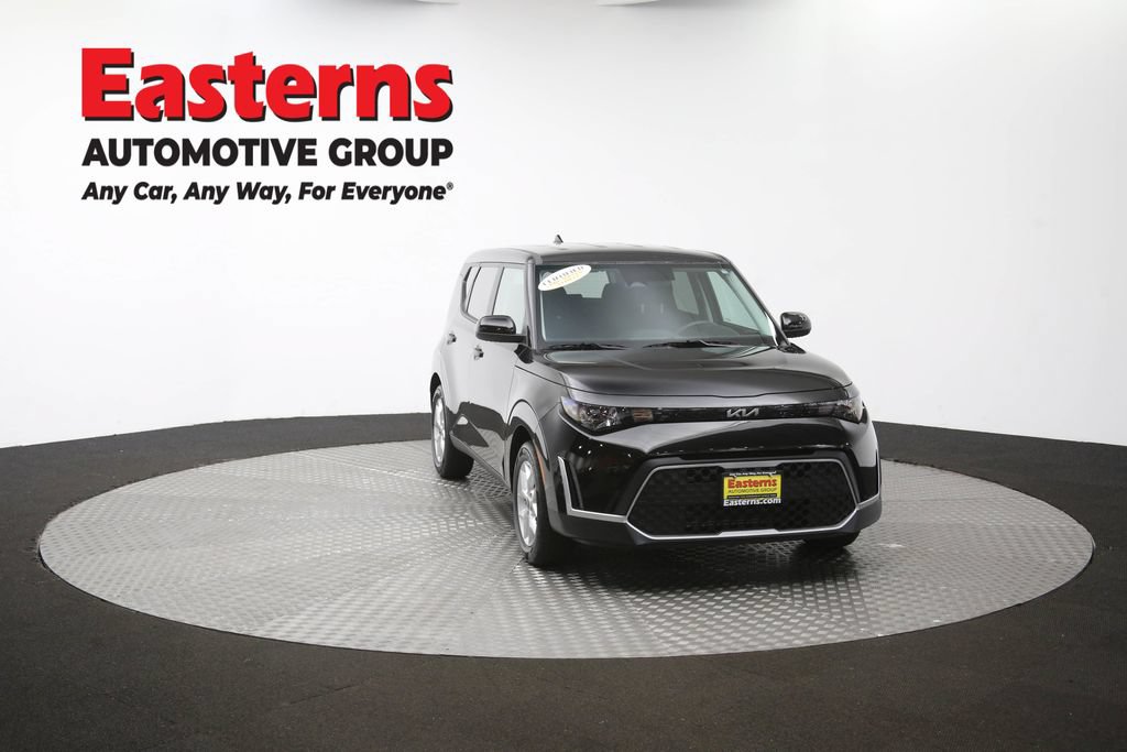 Used 2025 Kia Soul LX w/ LX Technology Package FWD image 49