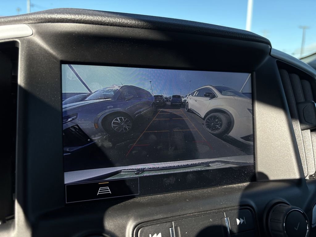 Used 2023 GMC Terrain SLT image 23