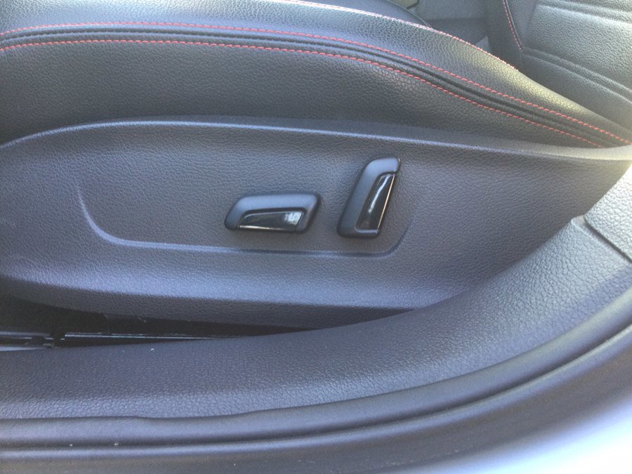 Used 2017 Volkswagen Jetta GLI FWD image 18