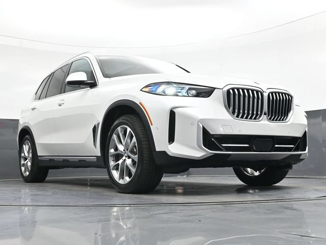 Used 2024 BMW X5 xDrive40i w/ Premium Package AWD/4WD image 43