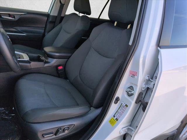 Used 2024 Toyota RAV4 XLE w/ Weather Package AWD/4WD image 16