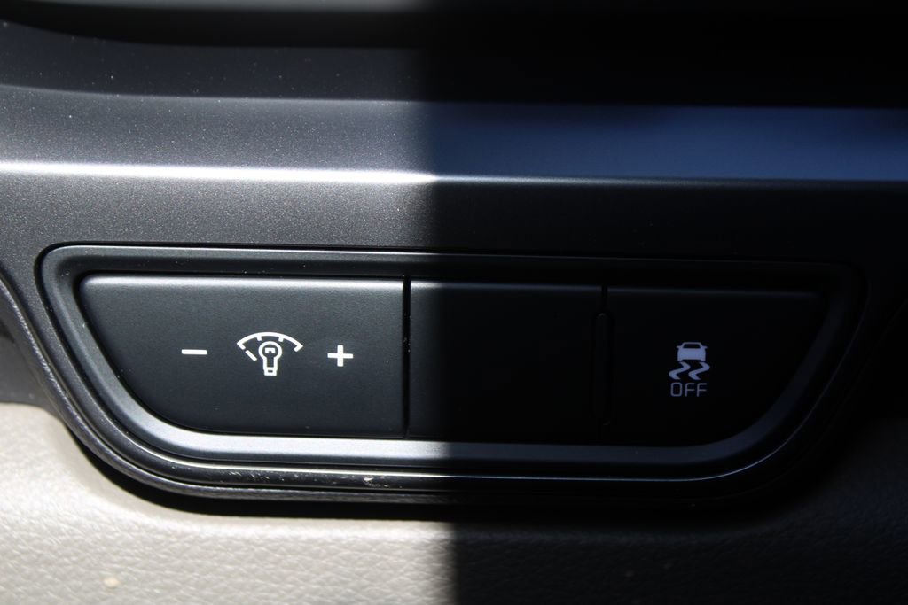 New 2026 Kia Carnival FWD image 31