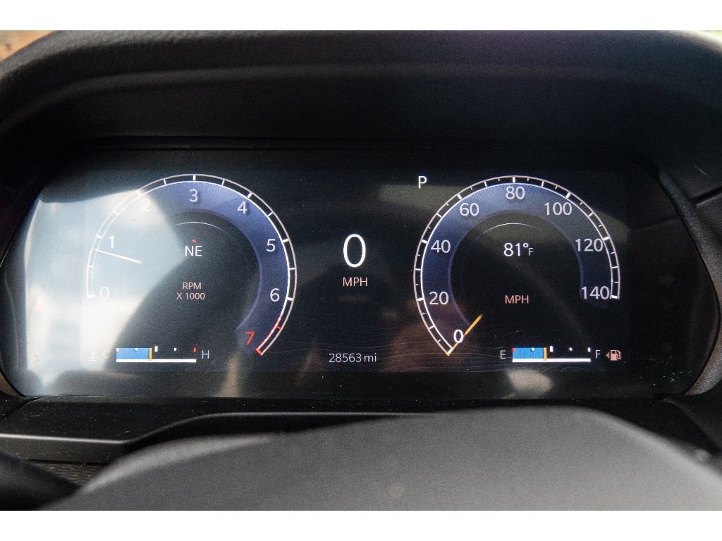 Used 2023 Jeep Grand Cherokee Laredo AWD/4WD image 24