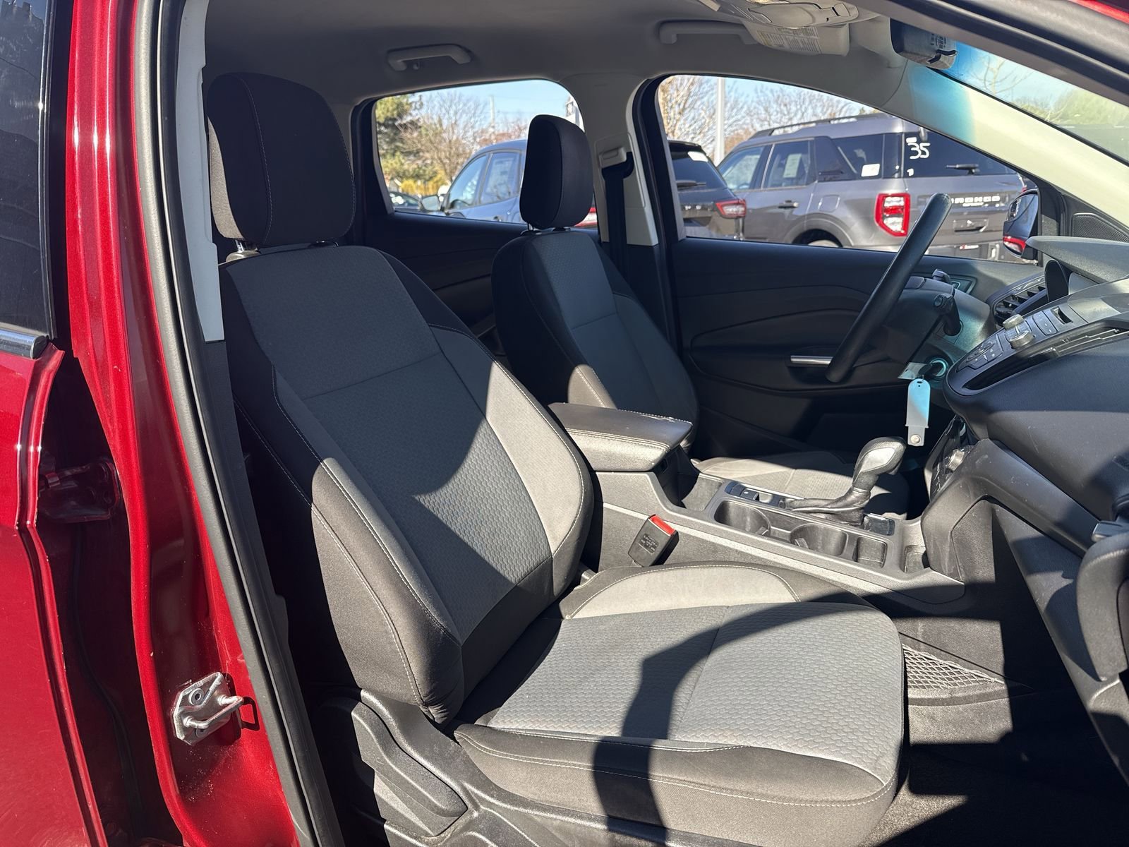 Used 2018 Ford Escape SE image 20