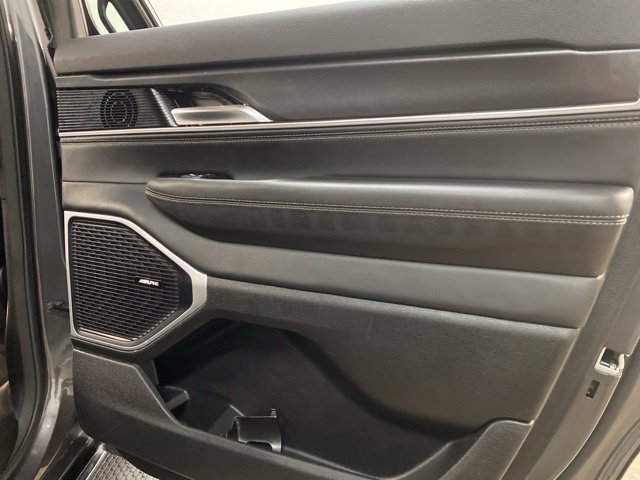 Used 2023 Jeep Wagoneer 4WD w/ Premium Group I image 90