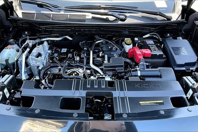 Certified 2026 Nissan Kicks SR FWD image 28
