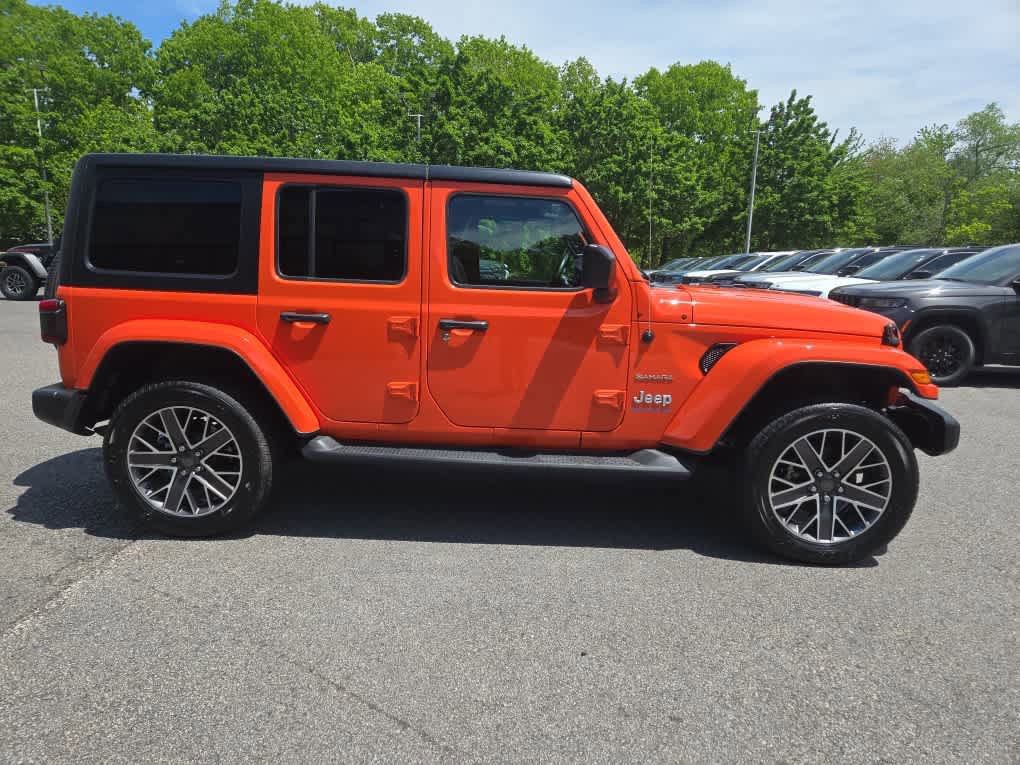 New 2023 Jeep Wrangler Unlimited Sahara w/ Cold Weather Group AWD/4WD image 3